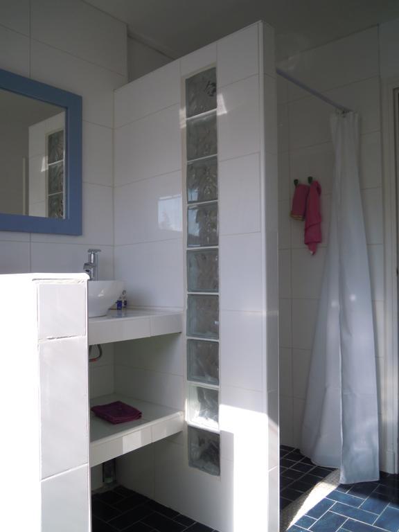 B&B Egloff Erondelle Ruang foto